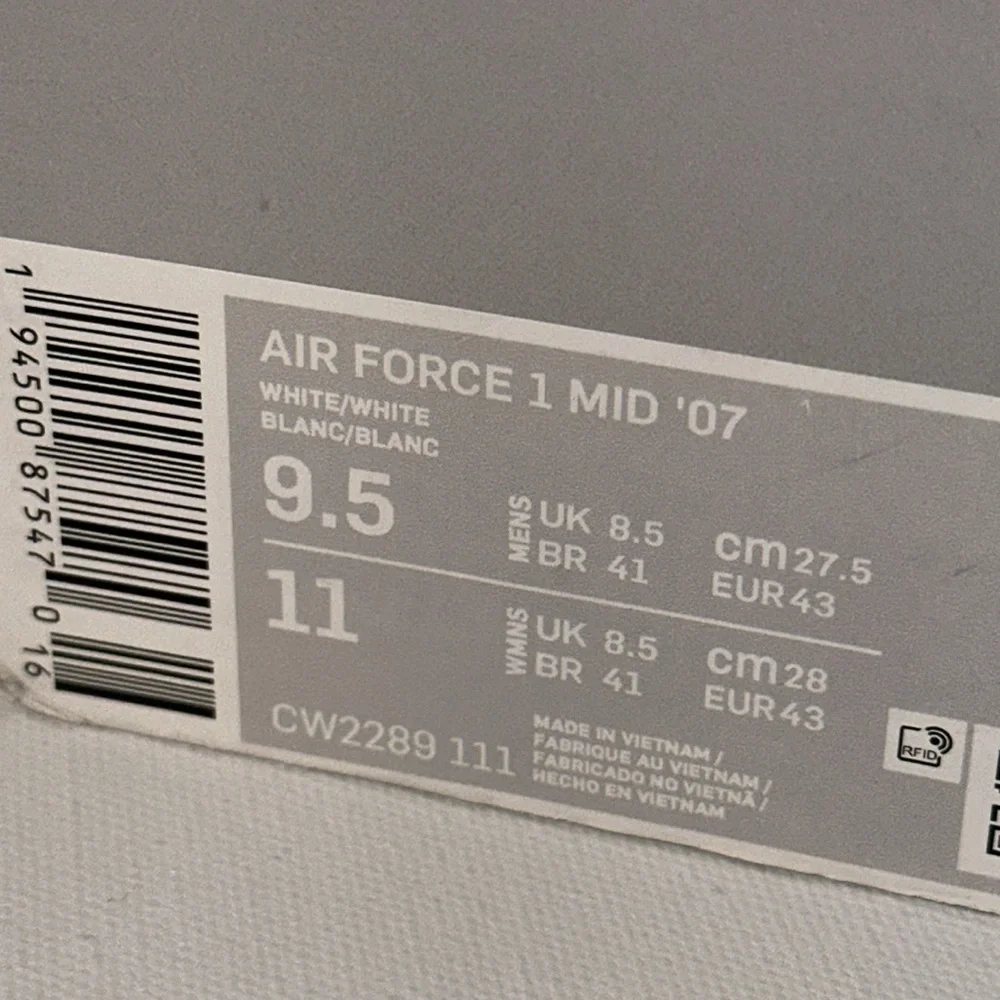NIKE AIR FORCE 1 MID ‘07